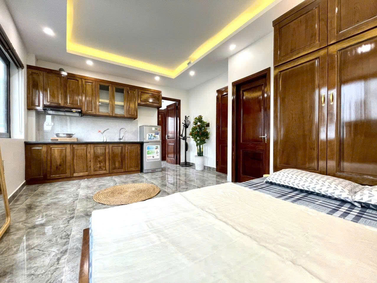 Bán tòa căn hộ cho thuê tại Mỹ Đình 75m2 6 tầng thang máy, mt 9m. Giá 17,7 tỷ - Ảnh chính